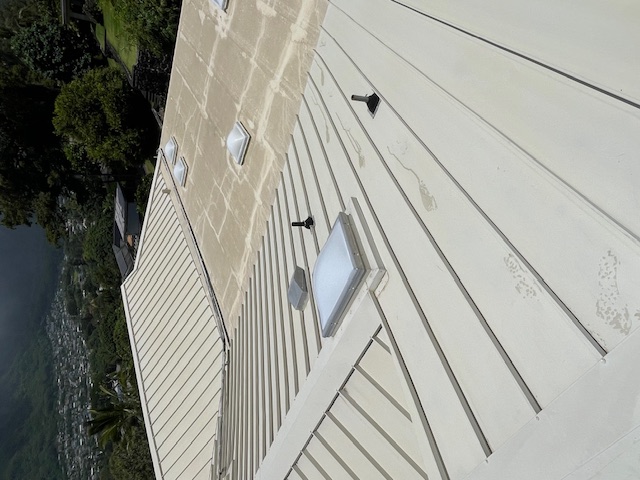 Extraordinary Metal Roof Cleaning in Manoa, Hawaii
