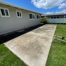 Professional-Roof-and-Exterior-Cleaning-in-Pearl-City-Hawaii 2